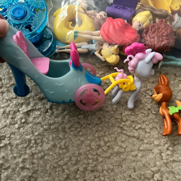 COPY - Disney Little Kingdom castle, frozen castle, Cinderella carriage plus mo… - Picture 3 of 9